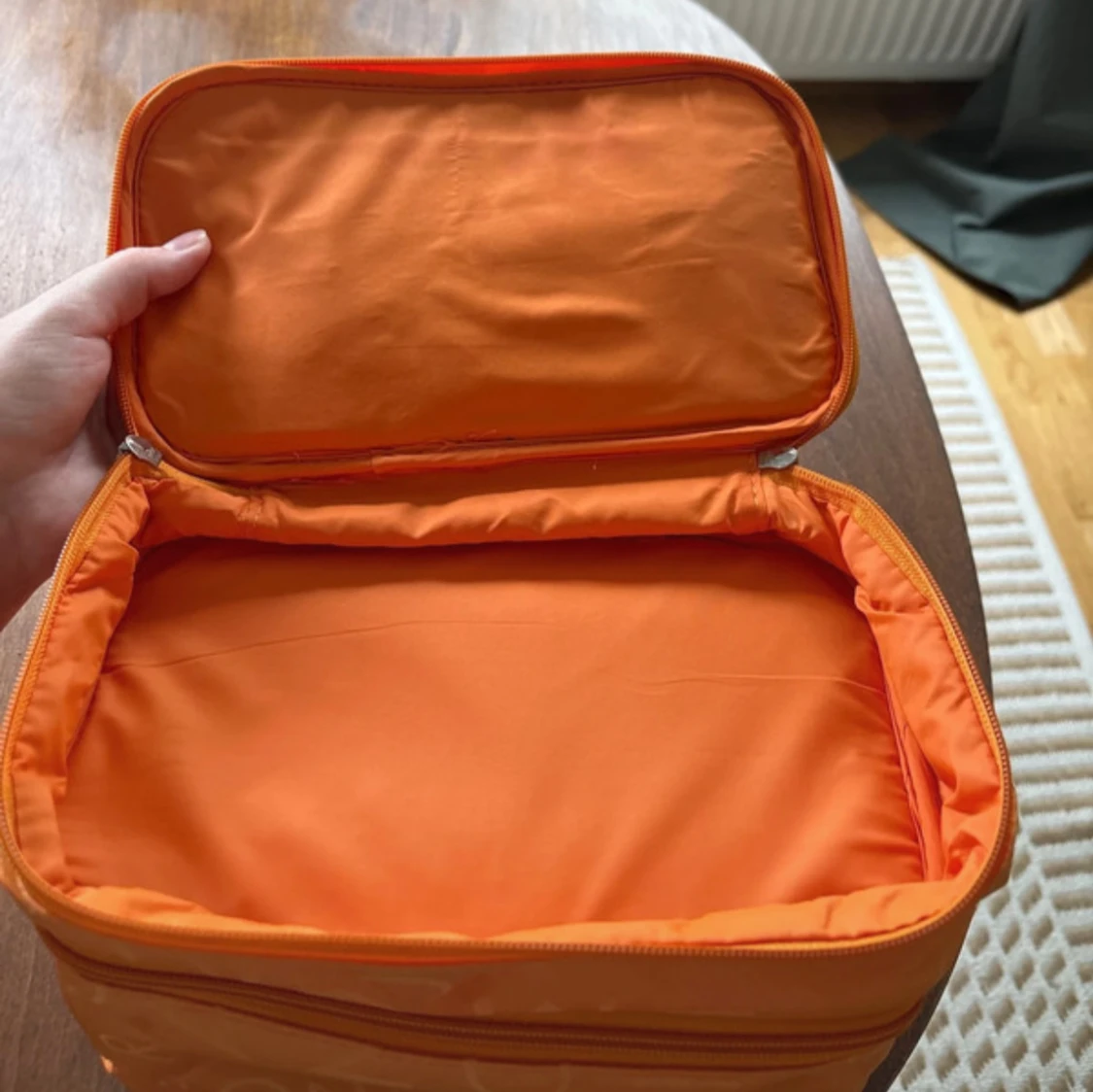 Orange necessär från Moroccanoil - 2