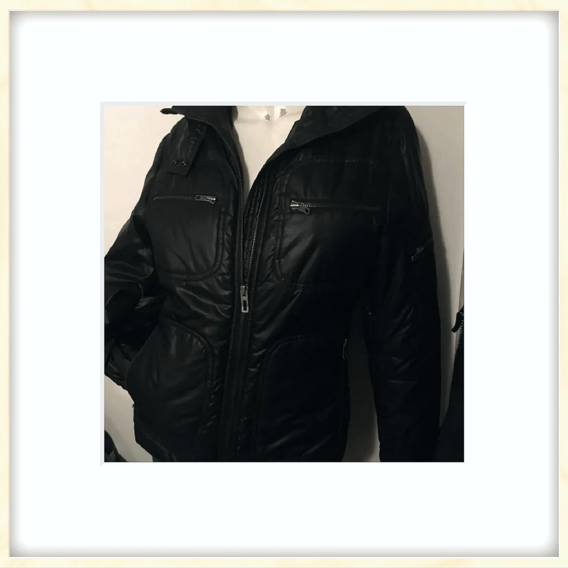 Svart pufferjacka från Marc O'Polo