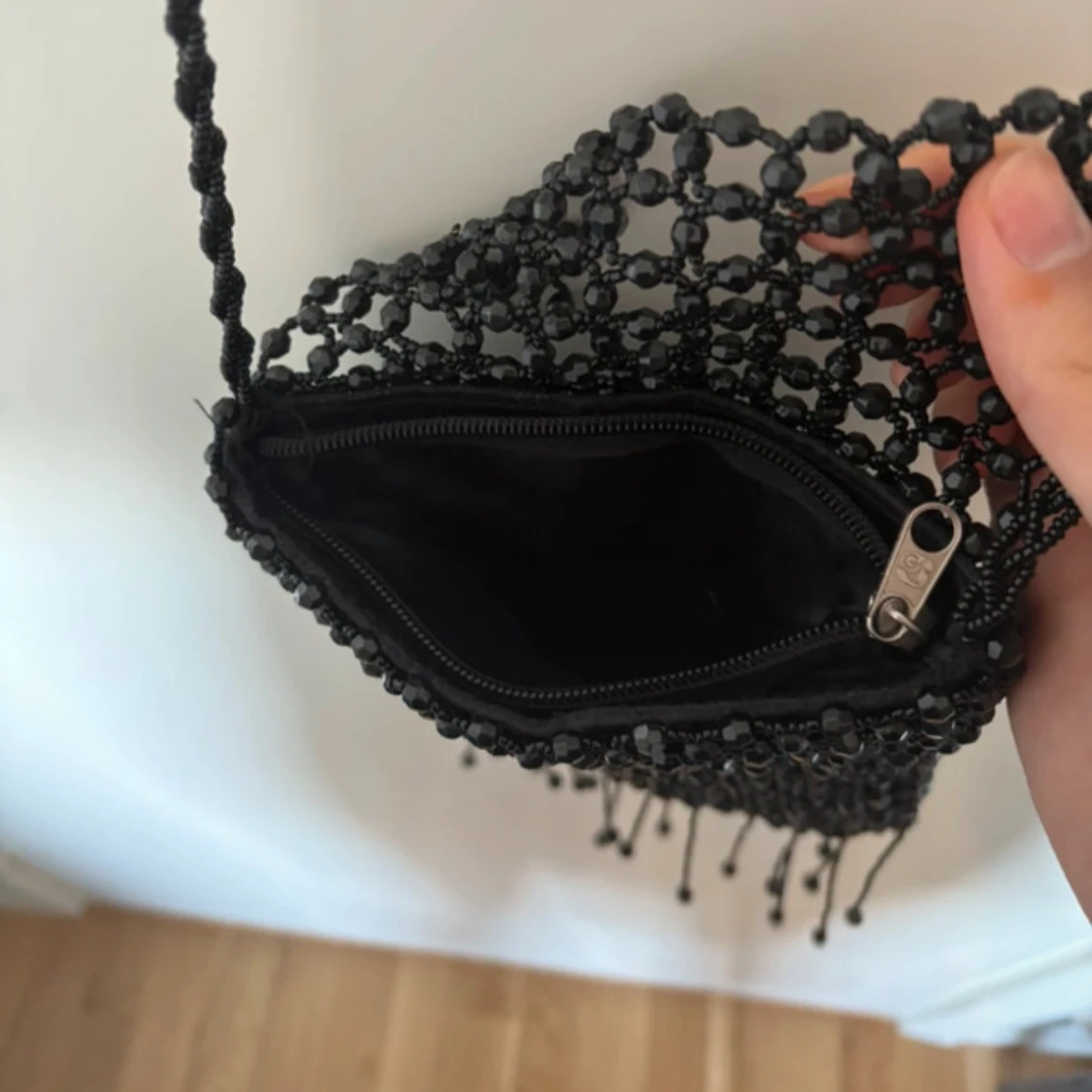 Vintage axelväska med pärldetaljer - 3