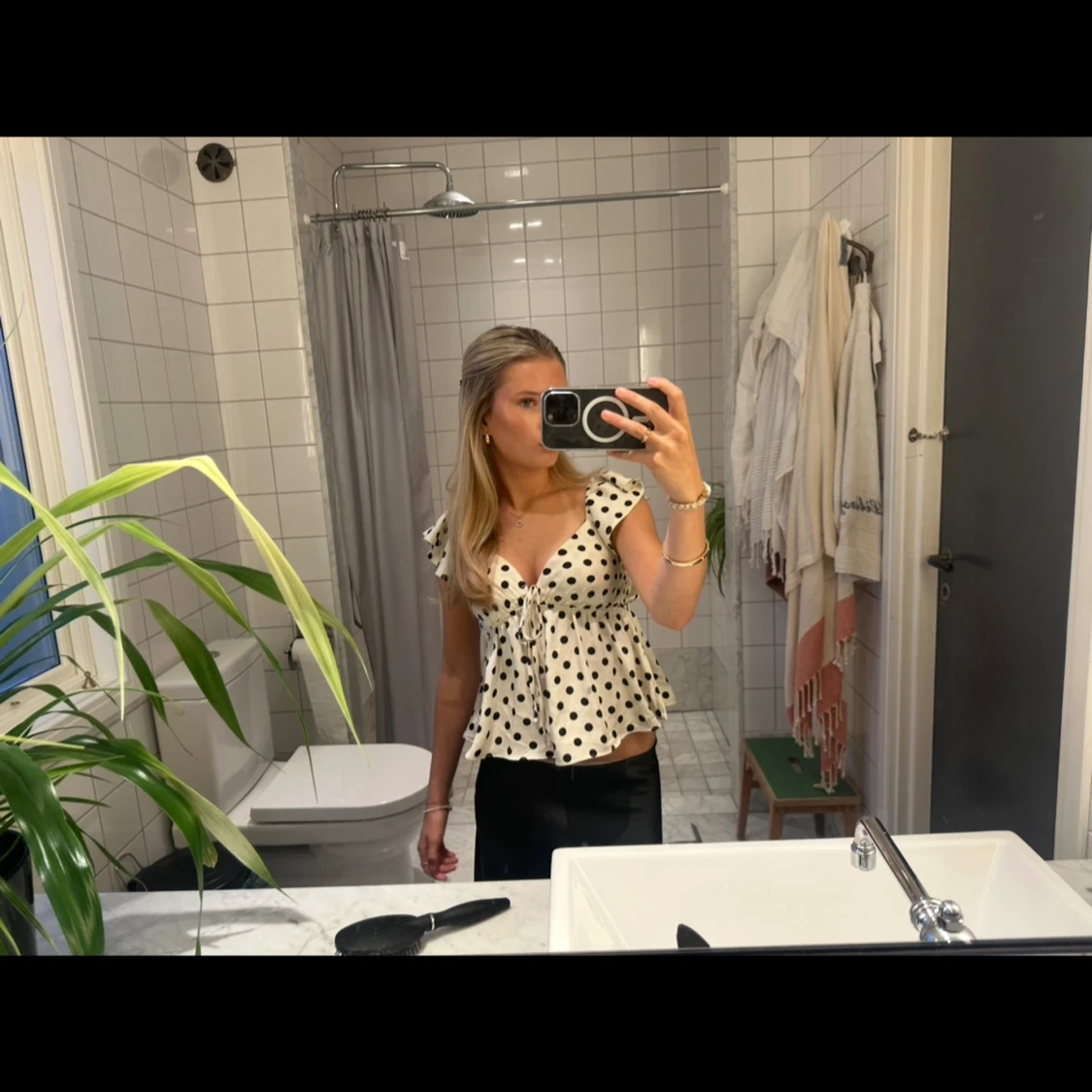 Vit prickig blus - 1