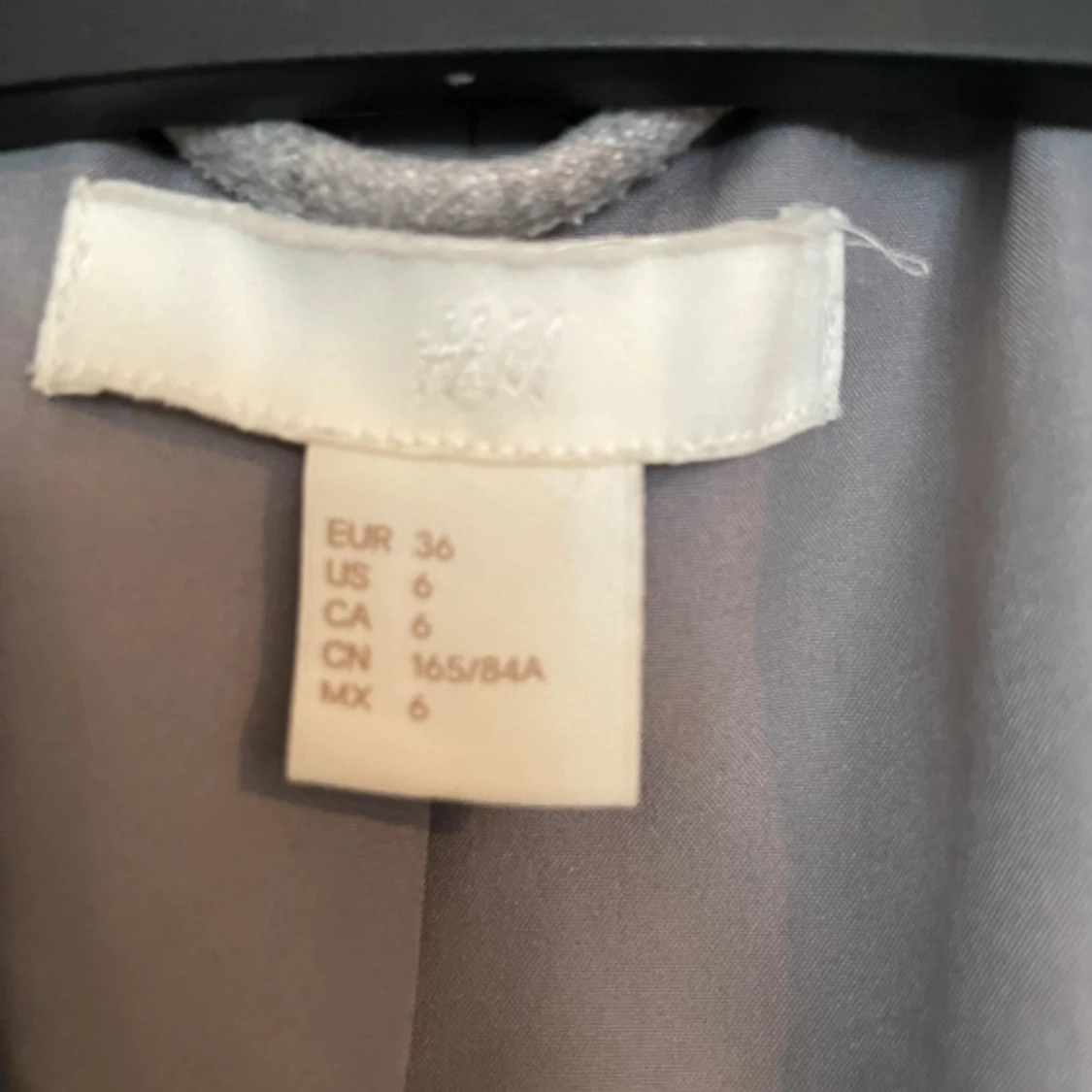 Grå skepparkavaj från H&M, strl 36 - 2