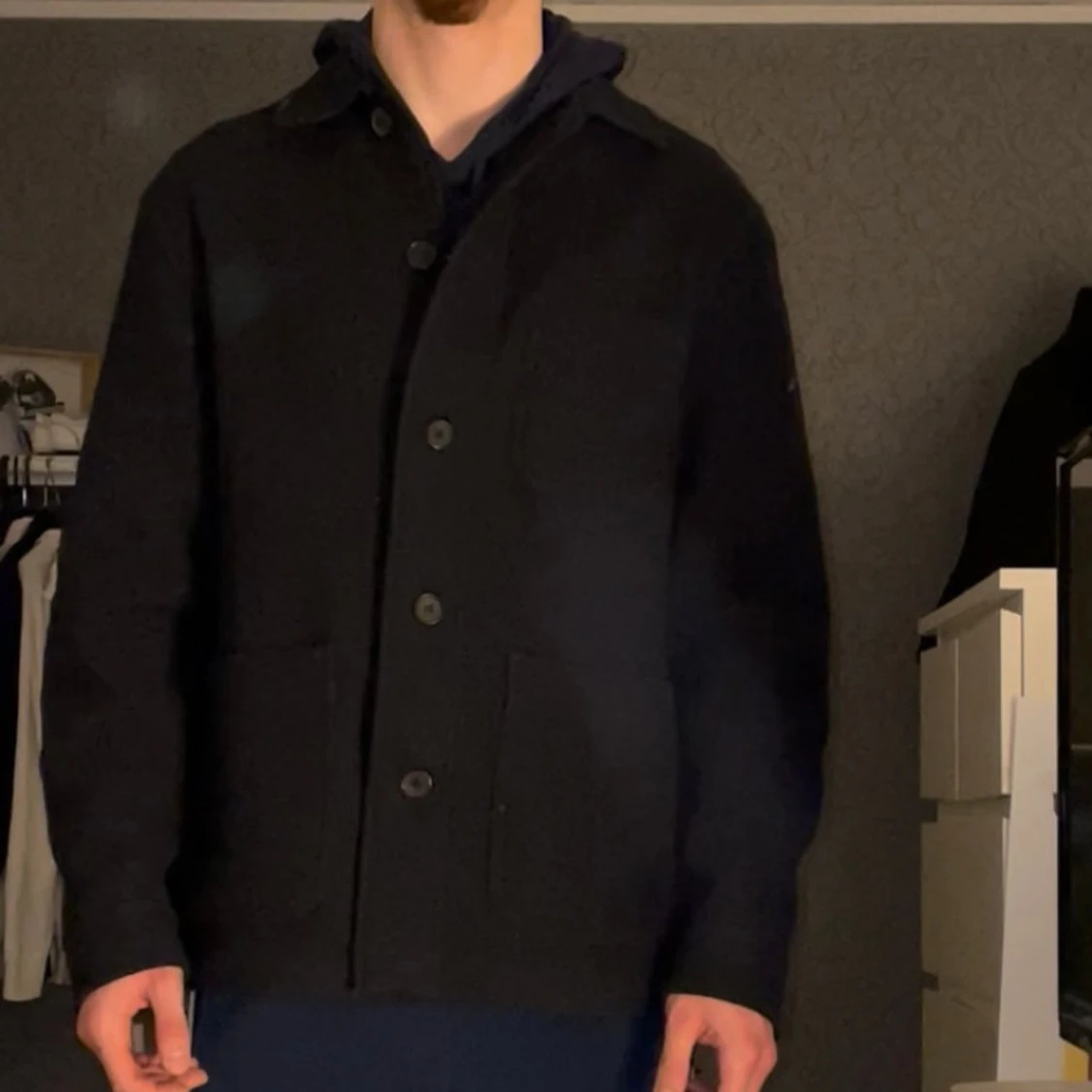 Svart overshirt med knappar - 1