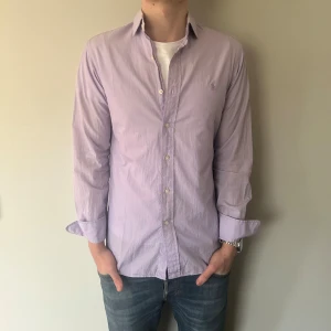 Ralph Lauren skjorta - Ralph Lauren skjorta i bra skick! Köp gärna!