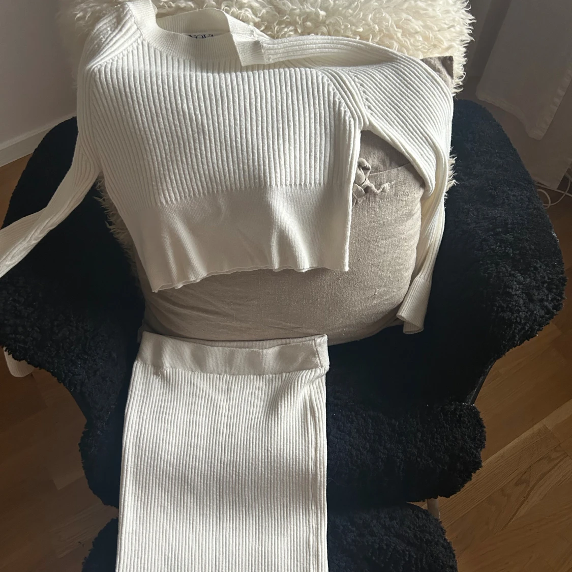 Vitt ribbat set från Nova of Sweden - 2