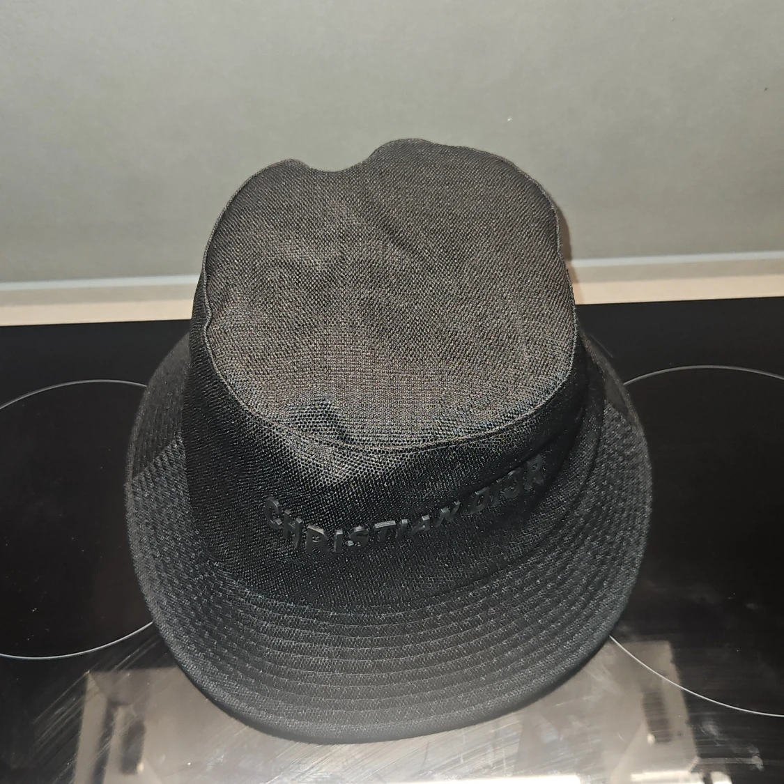 Svart bucket hat från Christian Dior - 1