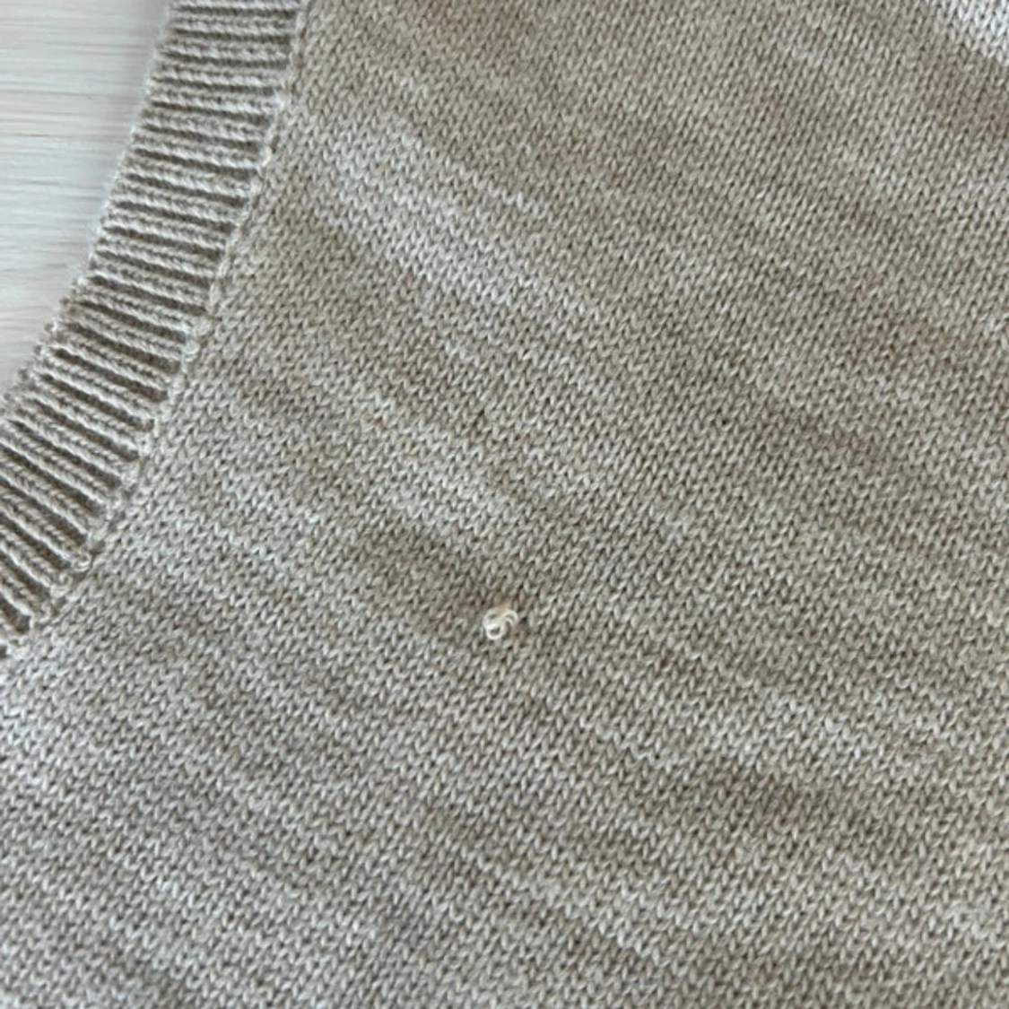 Beige stickad väst från Trendyol - 4