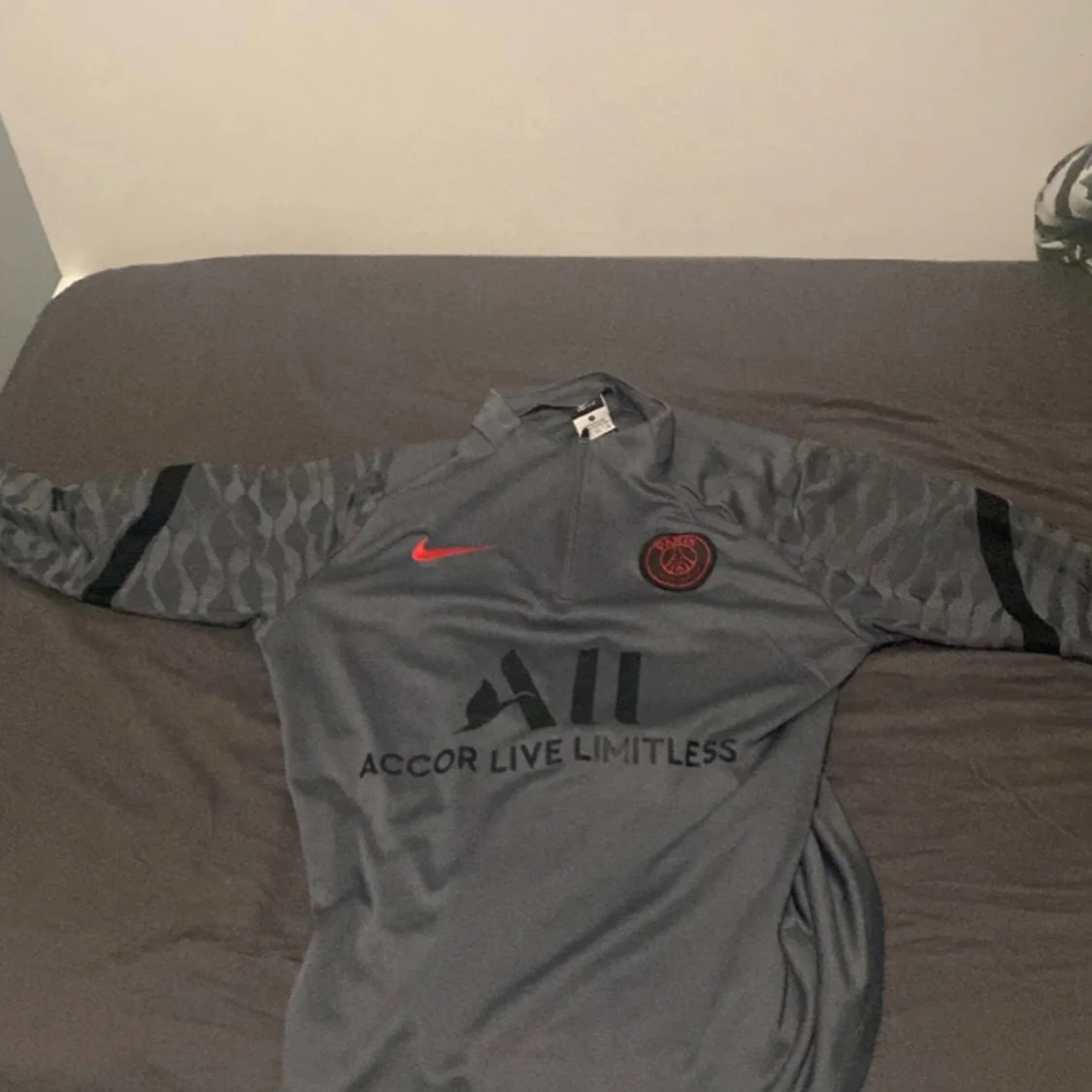 Grå PSG långärmad fotbollströja Nike