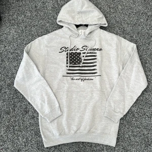 Studio Silvano hoodie S (usa logo) - Denna finns bara 1 st! Ett test exemplar! Size s fits 175-182! Helt ny! Först till kvarn! Fast pris
