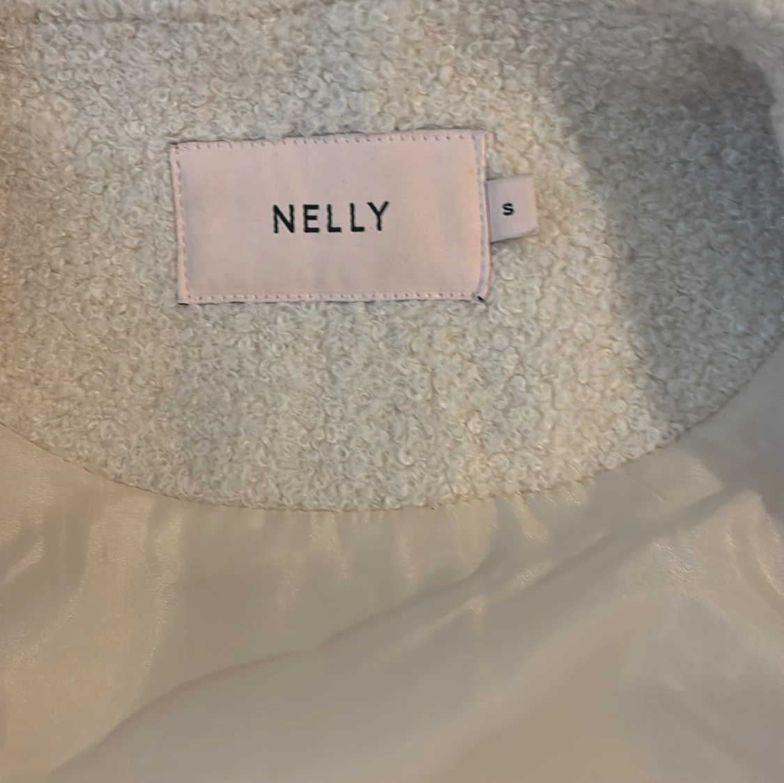 Vit teddyjacka från Nelly - 2