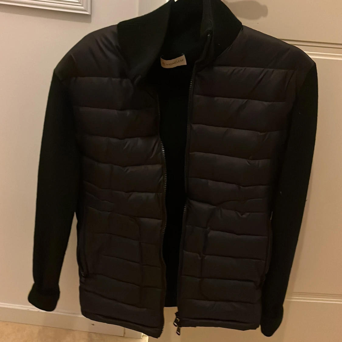 Svart quiltad jacka från Moncler - 4