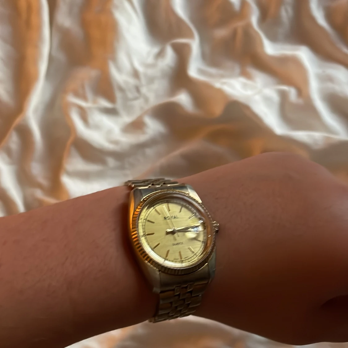 Royal guldfärgad klocka med länk - 2