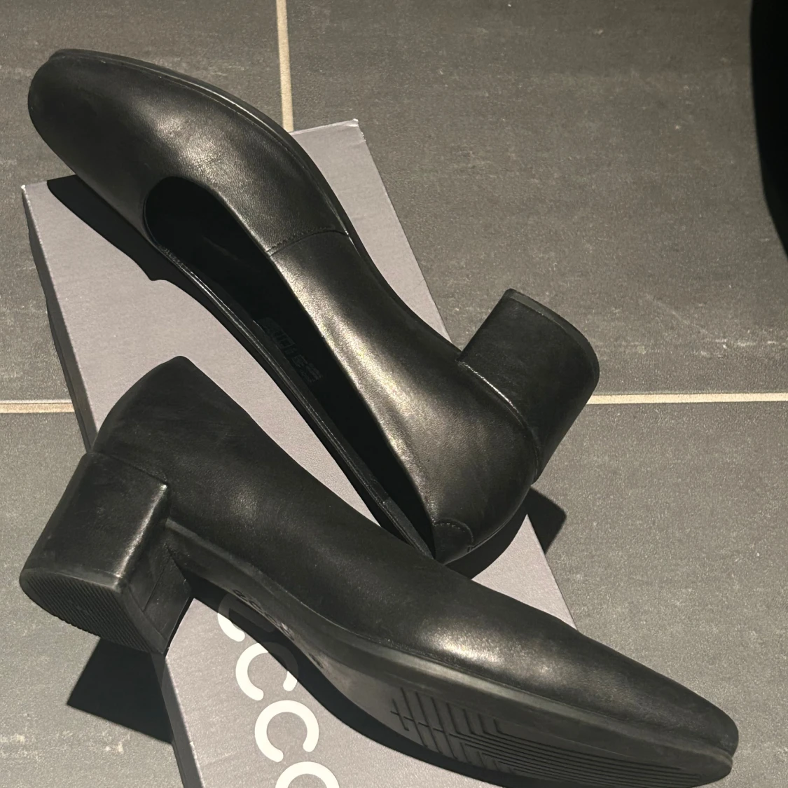  ECCO Squared heels - 1