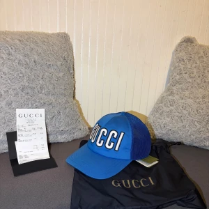 Gucci keps - Sällsynt gucci keps, kommer med kvitto,taggs och dustbag från butiken. 2022 model men aldrig använd. Nypris idag är runt 4500-6000kr