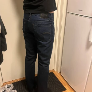 G-star jeans  - Nyskick! Endast testade, köpta för 1500kr. Säljer pga att dem är lite för små, storlek w32 L34