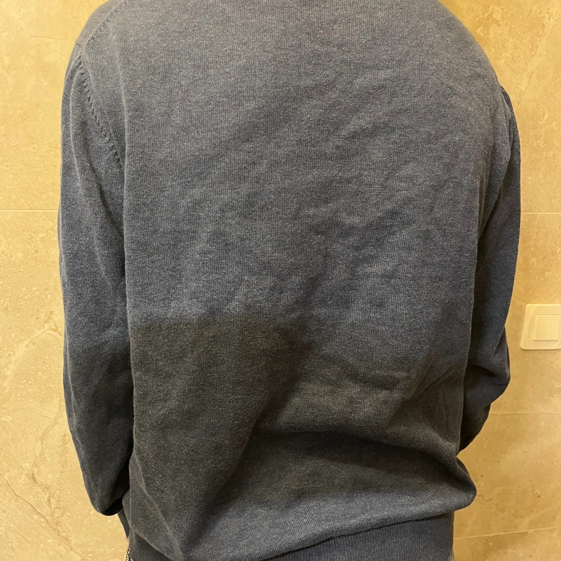 Mörkblå stickad tröja från GANT - 1