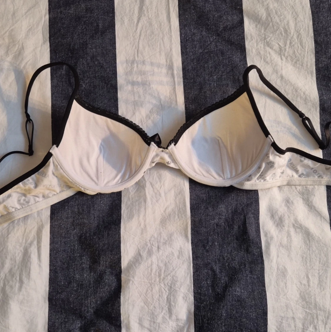 Hello Kitty BH 75A - 5