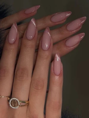 ✨Hanrgjorda lösnaglar✨ - Rosa naglar med glitterspets, skriv gärna vid frågor, önskemål eller storlek, pris kan diskuteras!💖