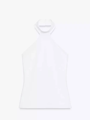 Vit halterneck topp - Säljer en vit polotopp med halterneck 💕 Toppen är aldrig använd därför säljer jag den för lite mindre än nypris. 