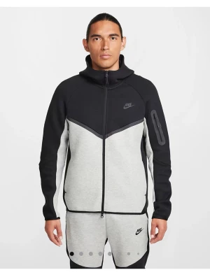 Nike tech fleece grå/svart - Helt ny, oanvänd me tag o allt köpte en dag sen lite för stor för mig 
