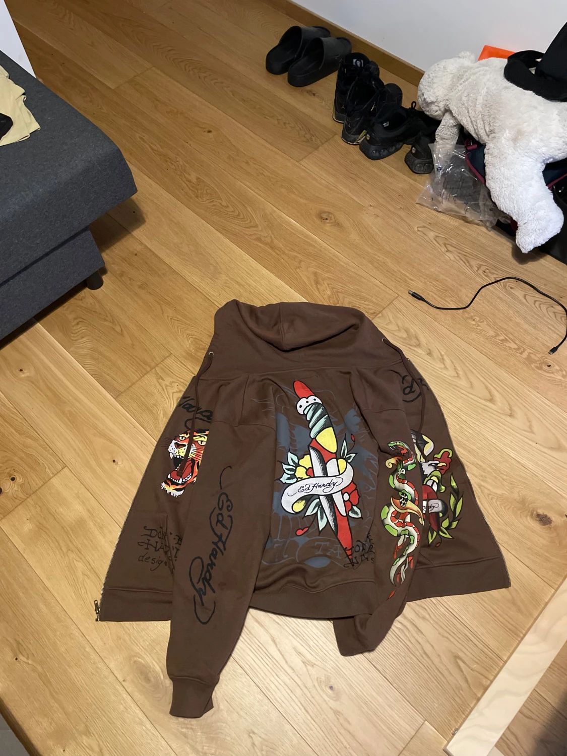 Brun Ed Hardy hoodie med tattoo-print