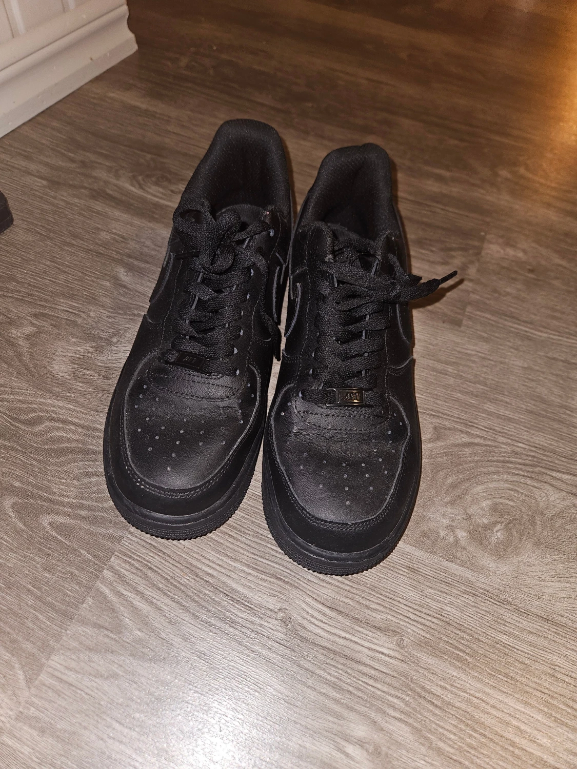 Svarta Nike Air Force 1 sneakers - 1