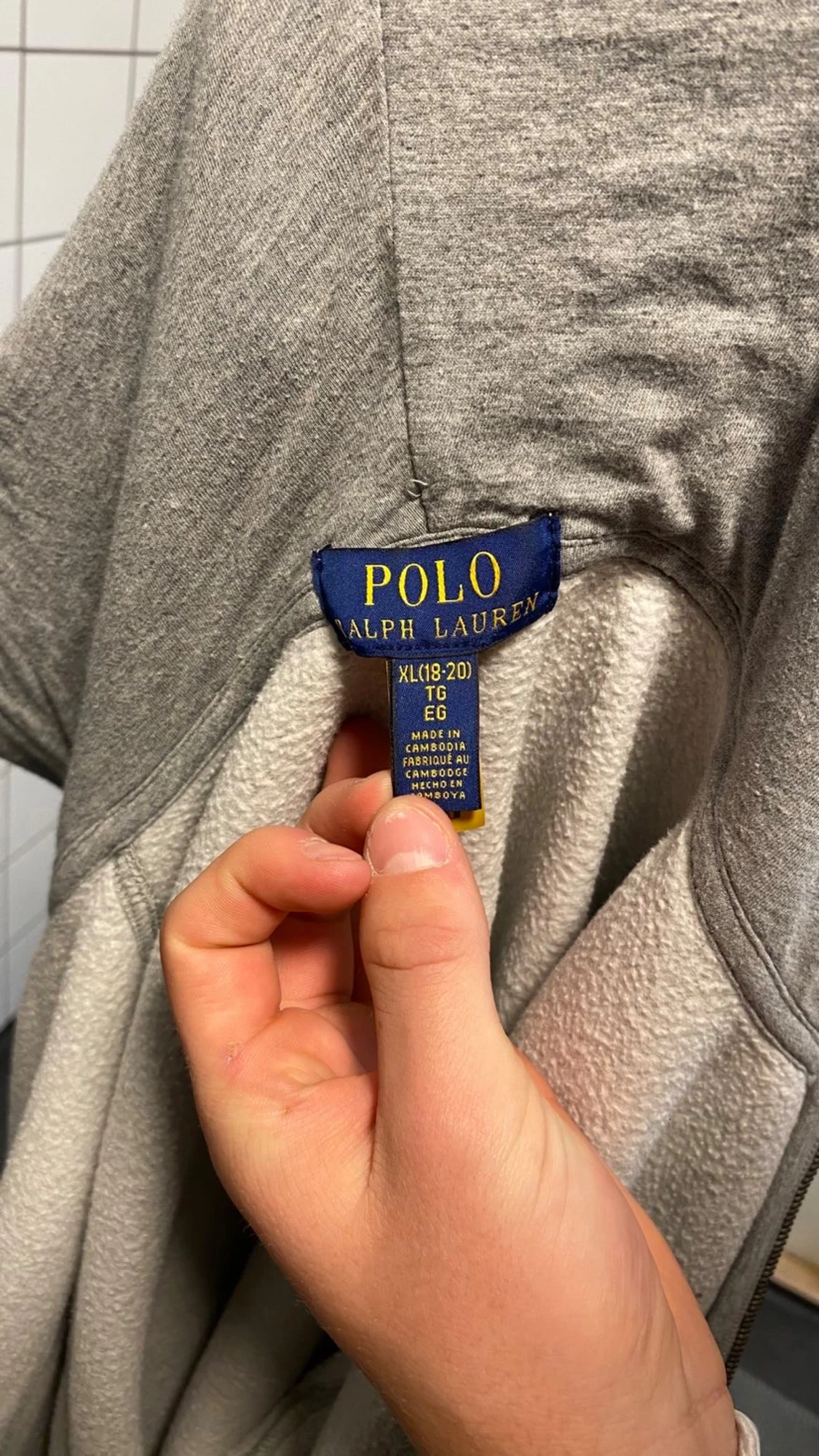 Grå hoodie från Polo Ralph Lauren - 2