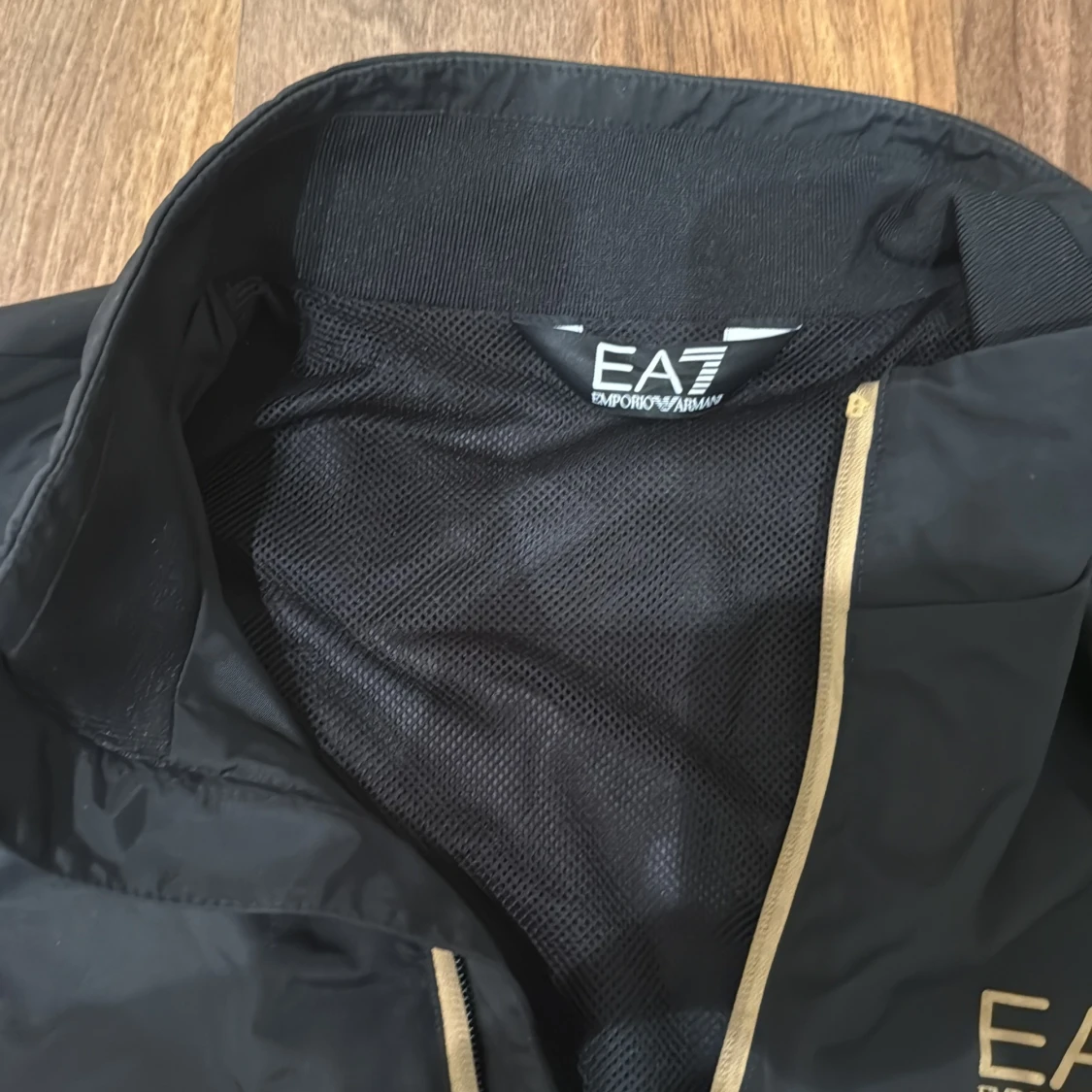 Svart vindjacka från EA7 Emporio Armani - 1