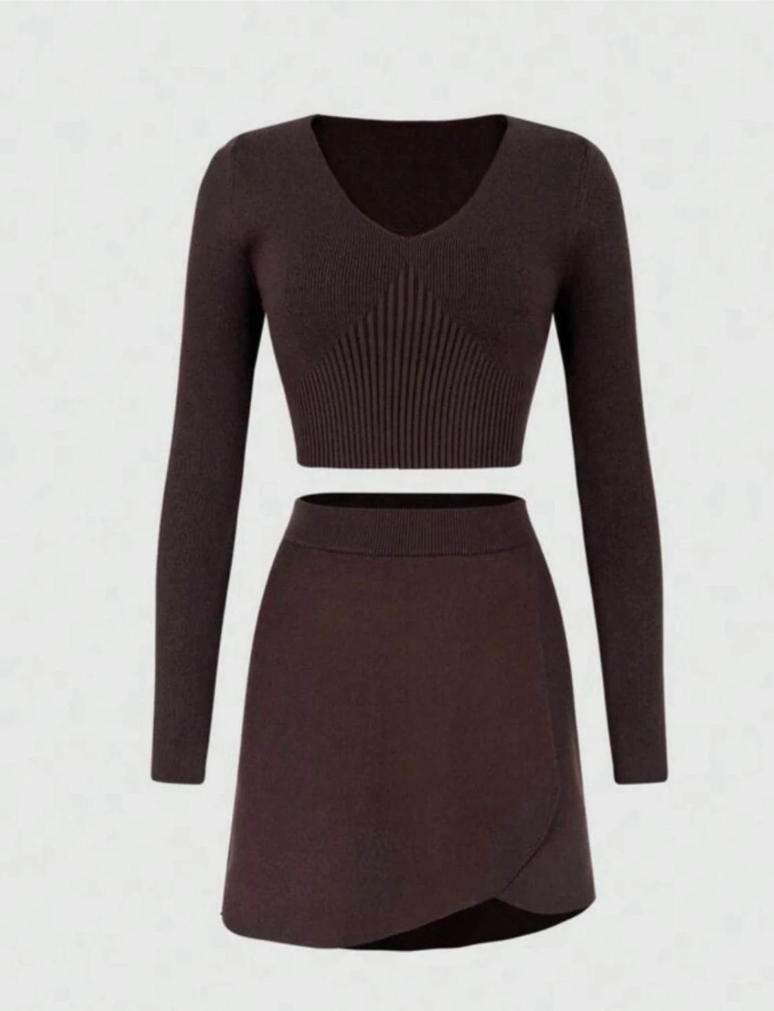 Brun omlottkjol i stickat material