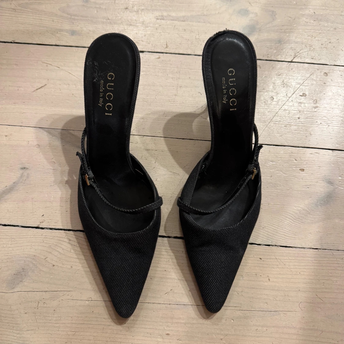 Svarta kitten heels från Gucci