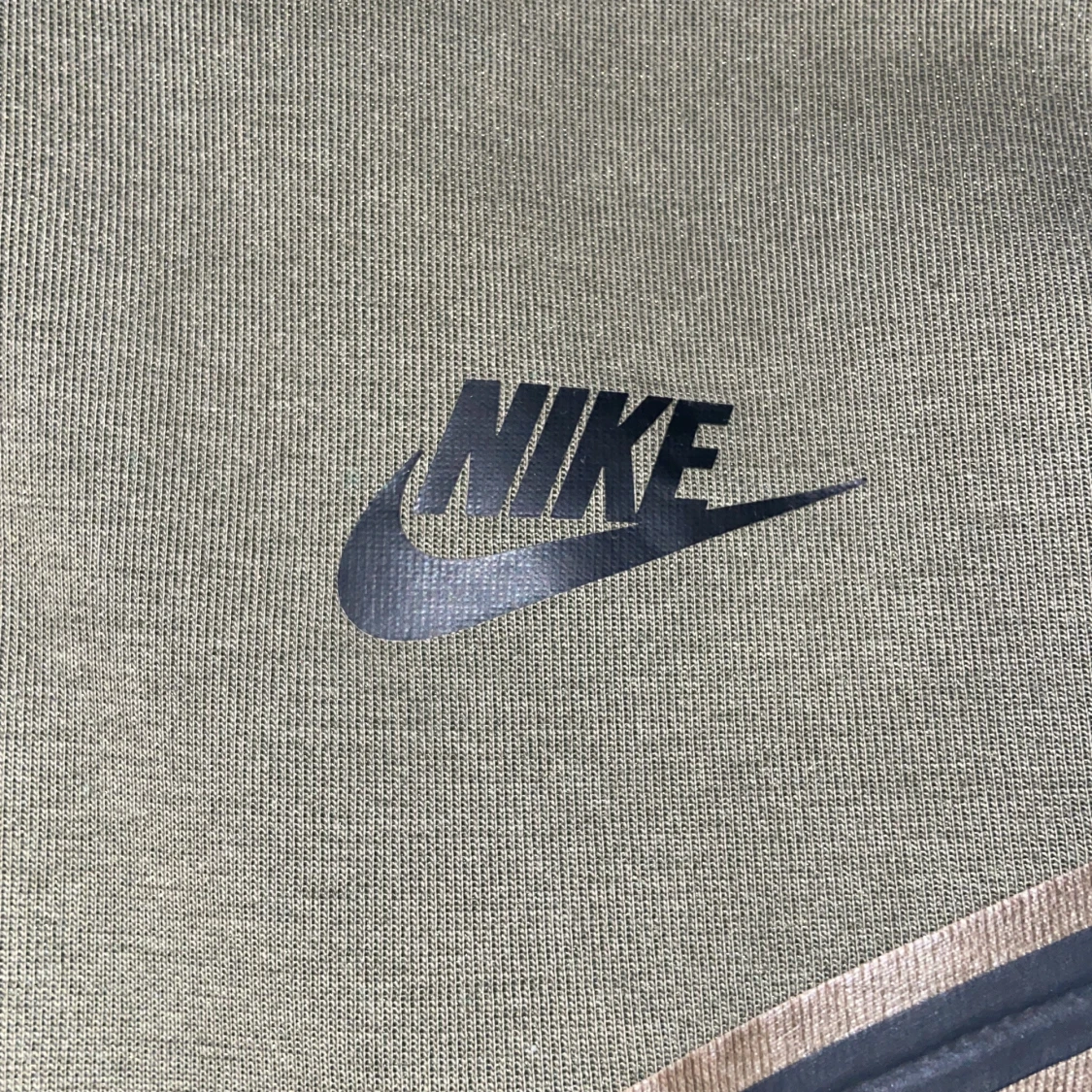 Olivgrön nike tech fleece Small - 3
