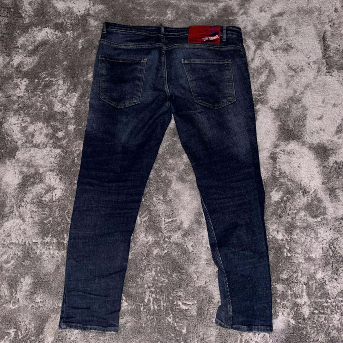 Dsquared2 jeans med färgstänk, stl 52 - 1