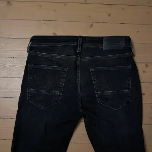 Jack & Jones slim/glenn - Gråa Jack & Jones jeans i fint skick! W29 L30