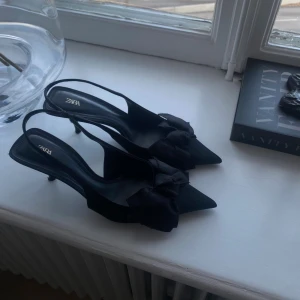 Rosett klackar  - Så fina rosett klackar 