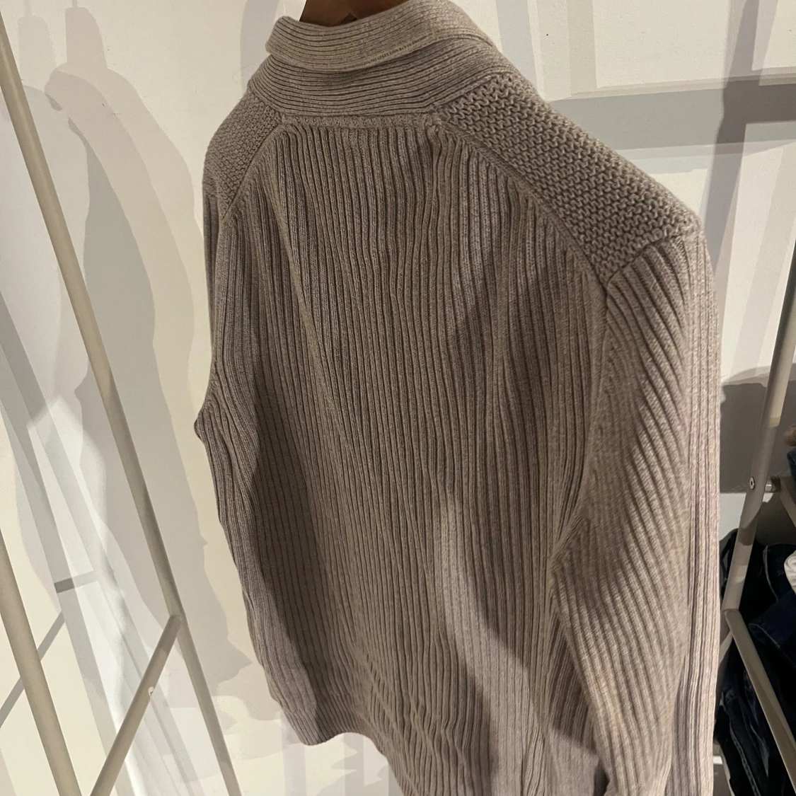 Beige stickad kofta från H&M, M - 2