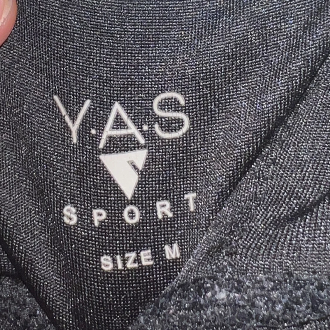 Svart sporttopp från Y.A.S Sport - 2