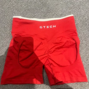 Shorts Gtech - Superfina träningsshorts från Gtech❤️Endast använd 1 gång så precis som ny!