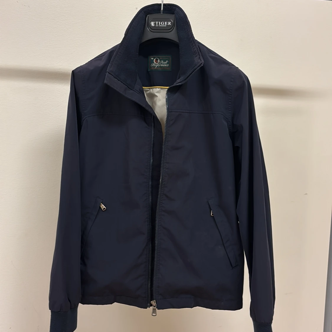 Mörkblå vindjacka Peak Performance M - 4