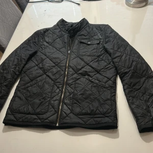 Cubus Quiltad jacka - Skick 8/10, storlek s. Endast 299.