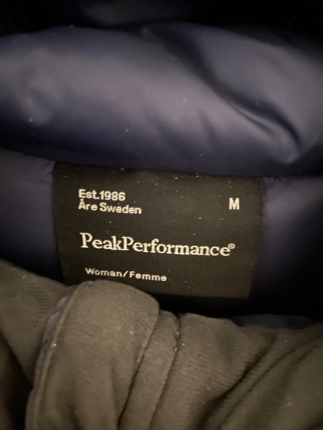 Mörkblå peak performance vinter jacka  - 3