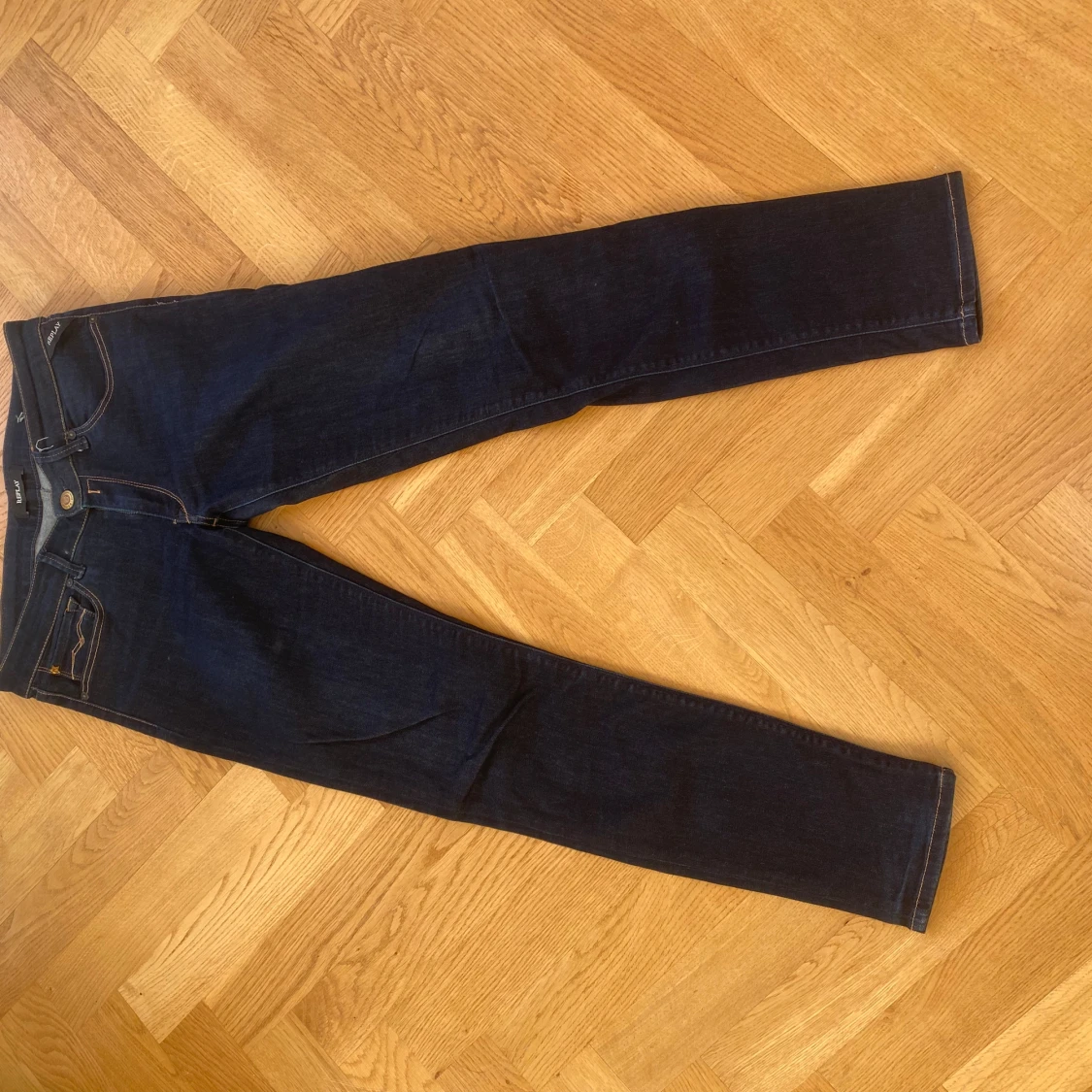 Replay Anbass jeans mörkblå