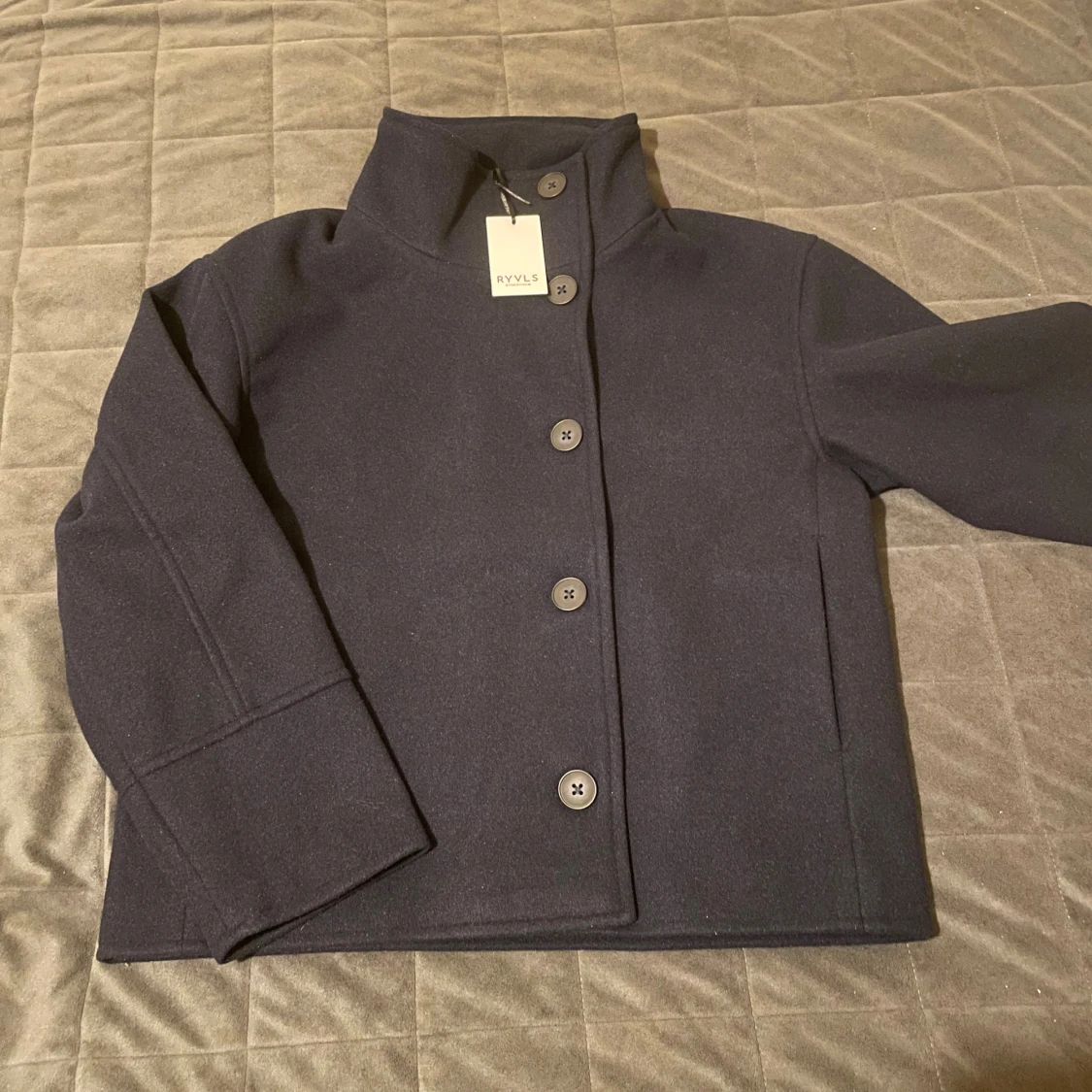 Mörkblå ulljacka från RYVLS Stockholm - 2