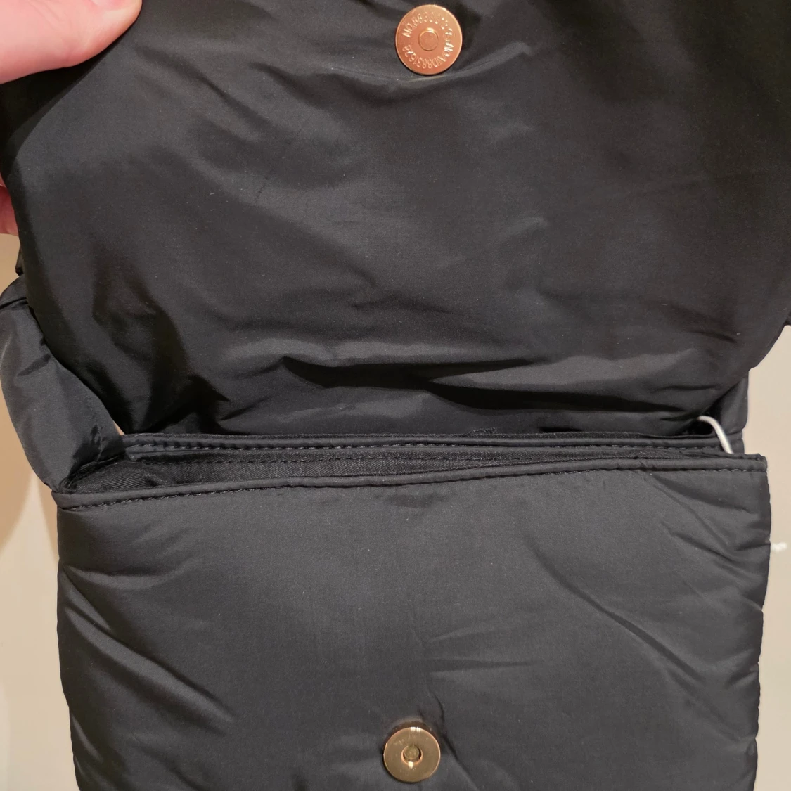 Svart quiltad handväska Carin Wester - 1