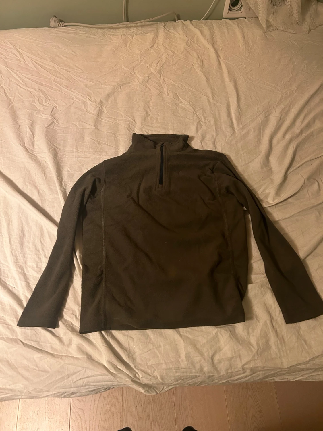 Mörkbrun fleece-tröja med half zip