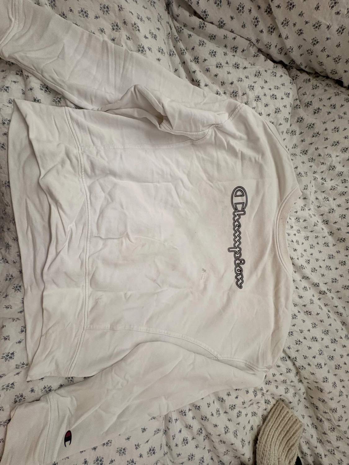 Vit Champion sweatshirt i medium