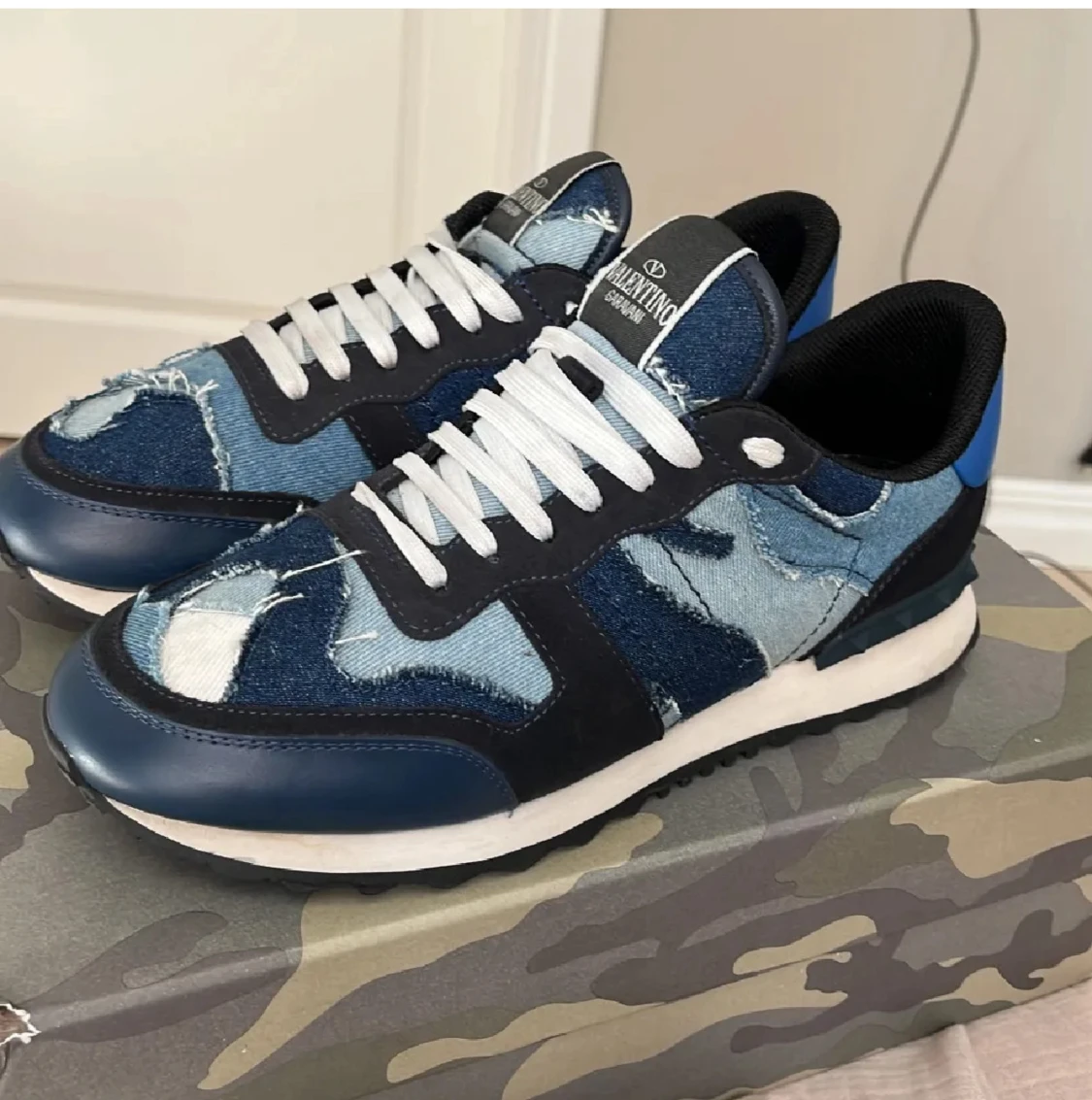 Valentino rockerrunners 