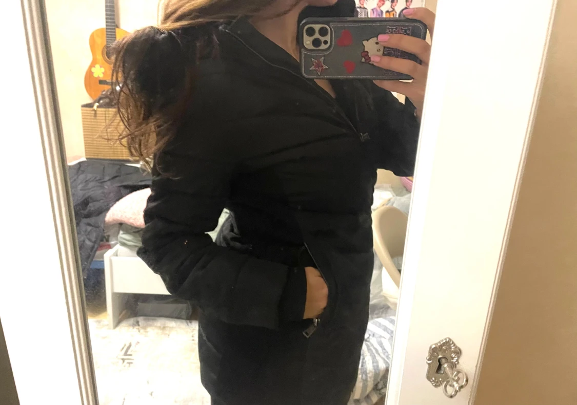 GUESS svart lång pufferjacka  - 2