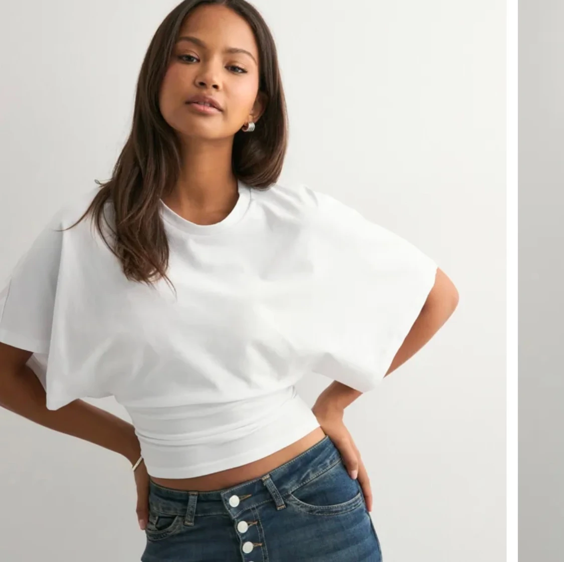 Vit croppad topp med vida ärmar - 1