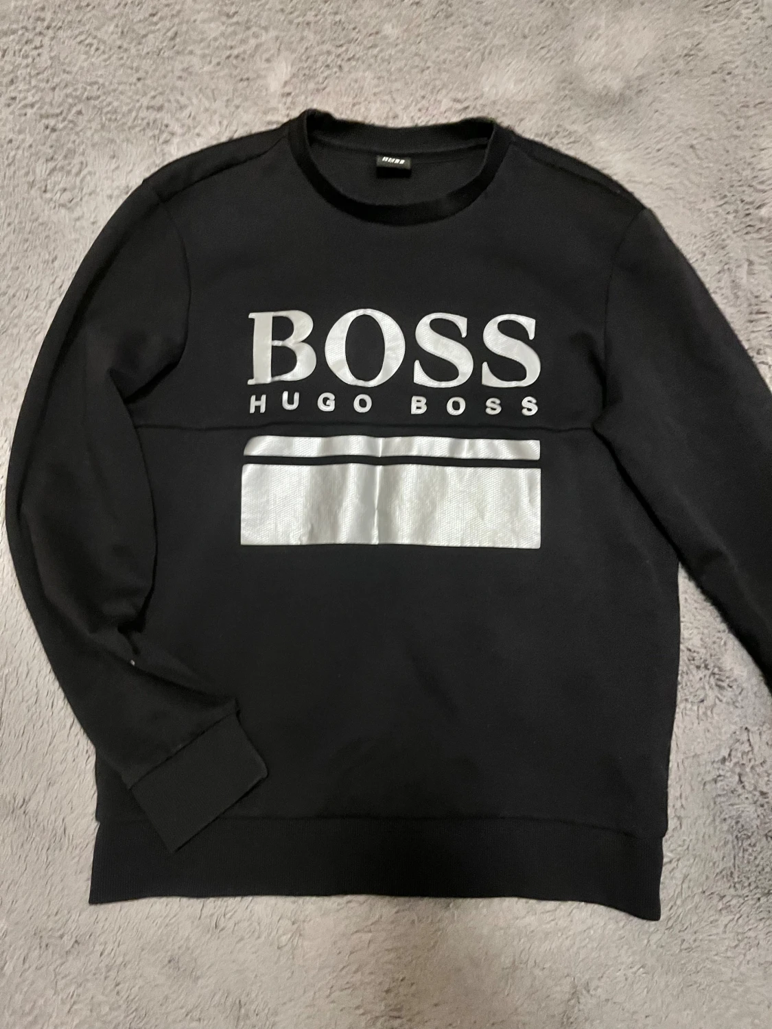 Svart sweatshirt från Hugo Boss