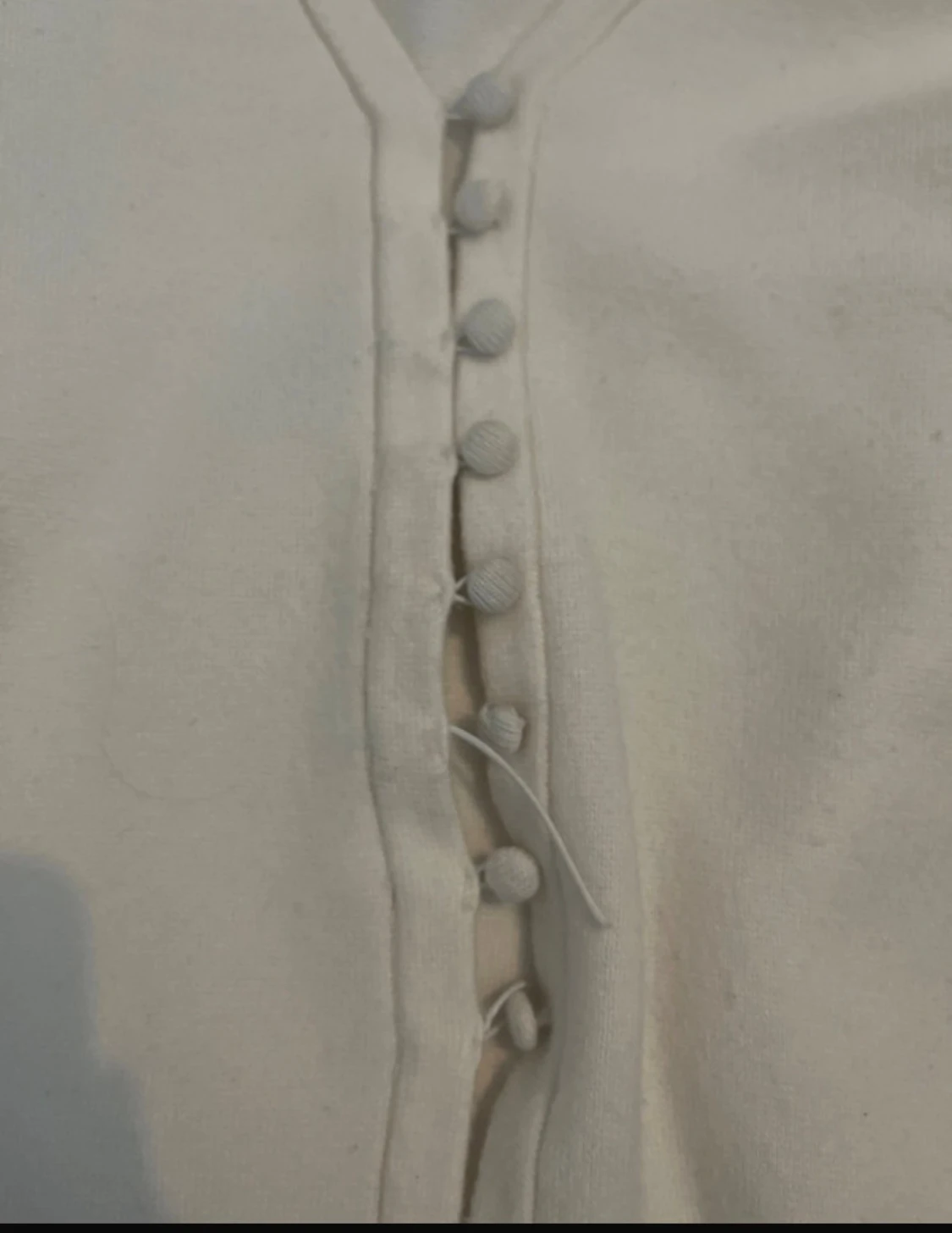 Vit kofta Gina sönder tråd XS  - 1