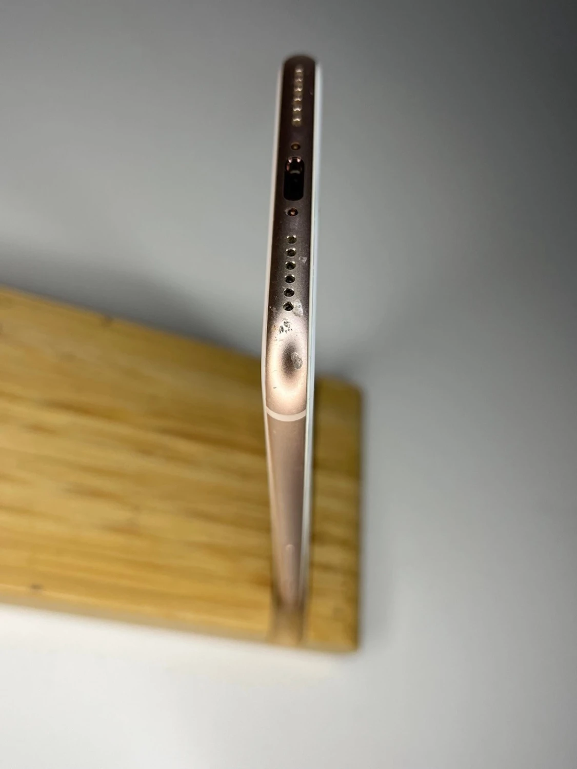 iPhone 8 Roseguld - 3